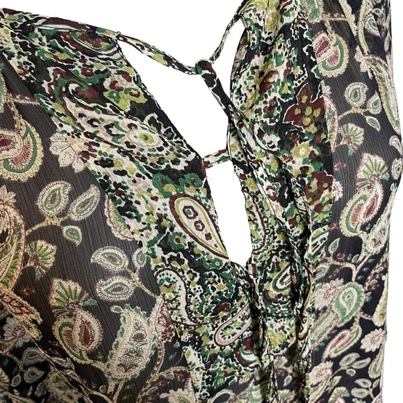 Paisley Chiffon Blouse💙 - Picture 8 of 11